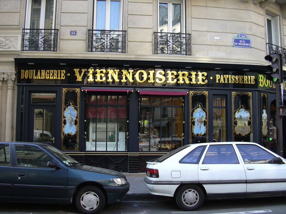 Enseigne Bandeau "Boulangerie - Viennoiserie - Patisserie" rue de Rennes Paris